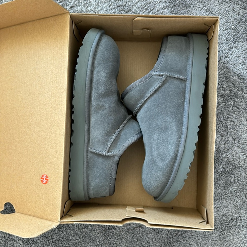UGG classic slipper